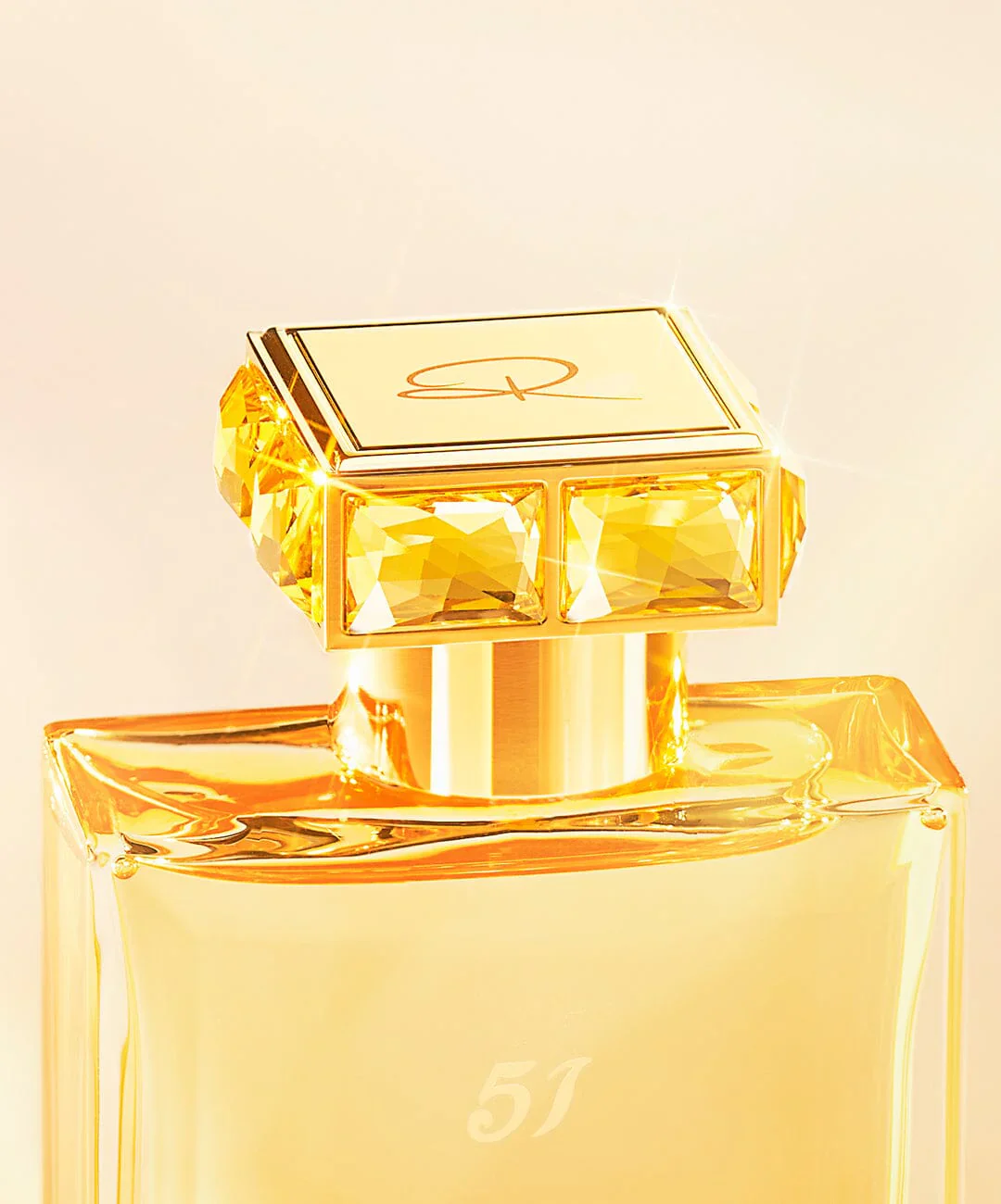 51 Pour Femme Roja Essence De Parfum Sample - Image 2