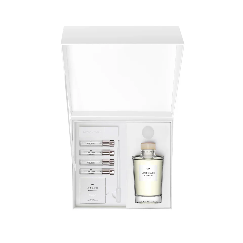 Blockade Limited Edition Crystal Decanter Set 225ml - Image 3