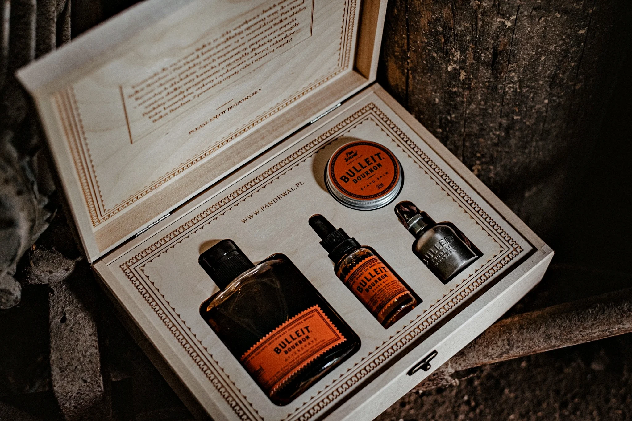 Bulleit Bourbon Pan Drwal Skjeggsett (Gavesett) - Image 3