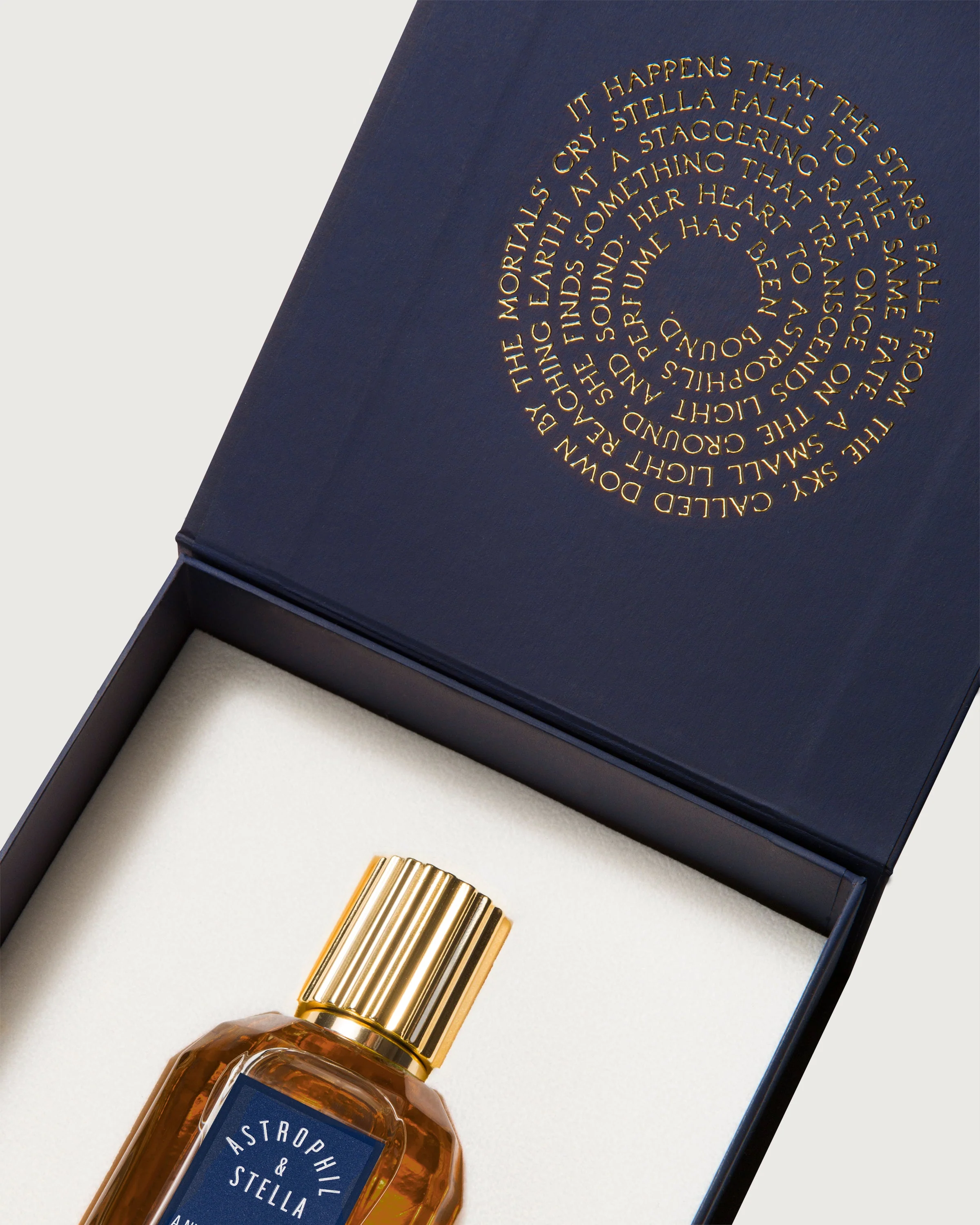 A Night At The Opera Astrophil & Stella Extrait de Parfum Sample 2ml - Image 4