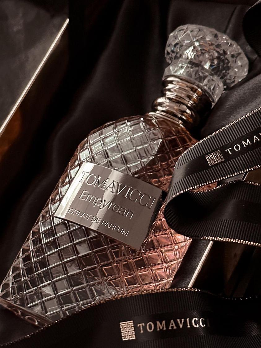 Empyrean Tomavicci Extrait de Parfum Sample - Image 3