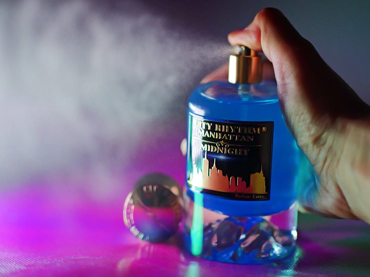 Manhattan Midnight City Rhythm Extrait de Parfum Sample - Image 7