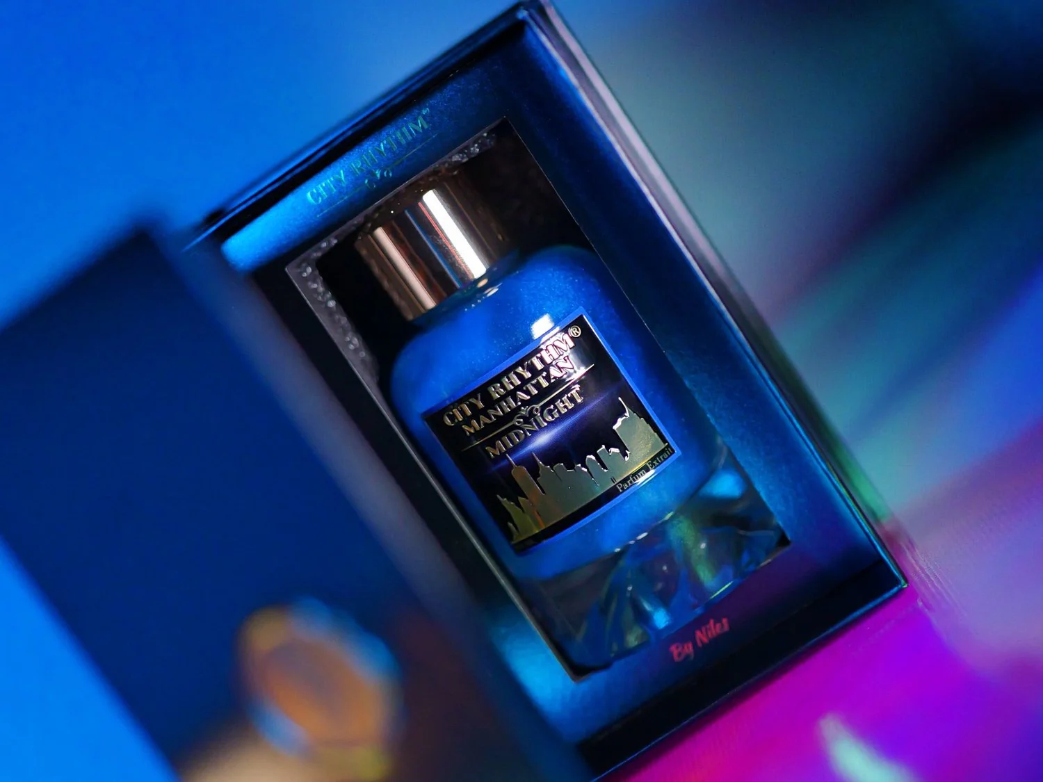 Manhattan Midnight City Rhythm Extrait de Parfum Sample - Image 8