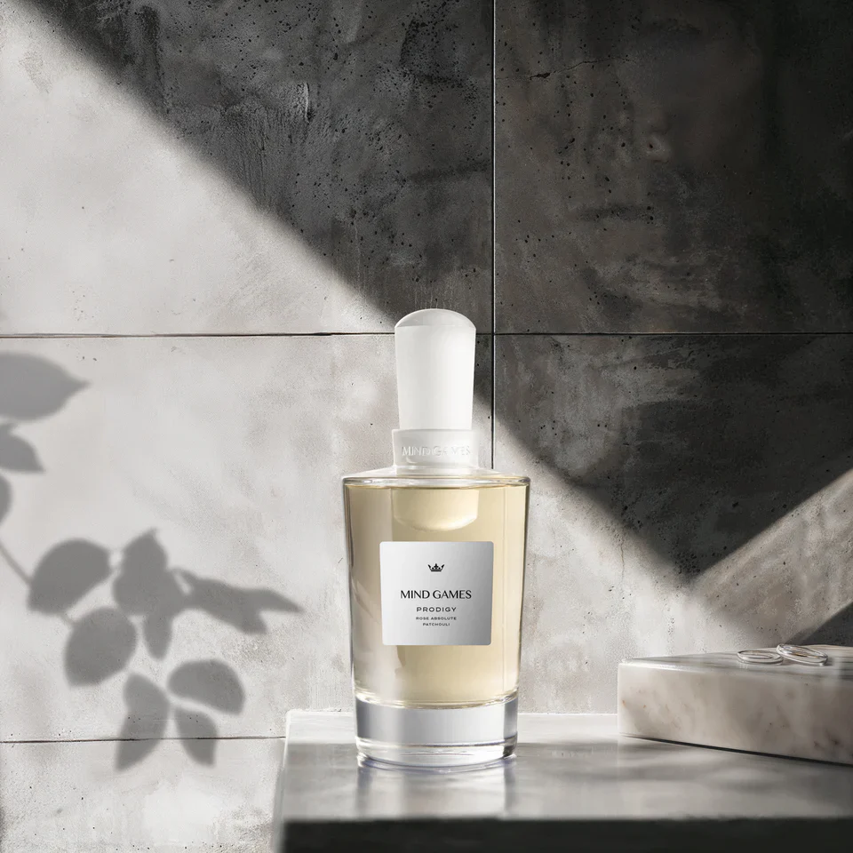 Prodigy Limited Edition Crystal Decanter Set 225ml - Image 5