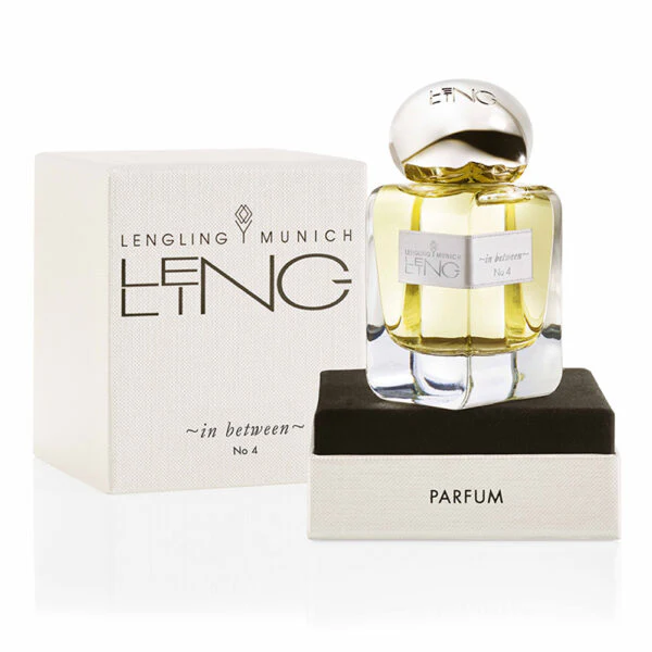 In Between No 4 Lengling Extrait de Parfum Sample - Image 2