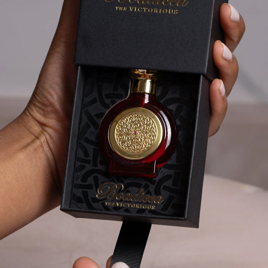 Oud Sapphire Boadicea The Victorious Eau de Parfum 100ml - Image 3