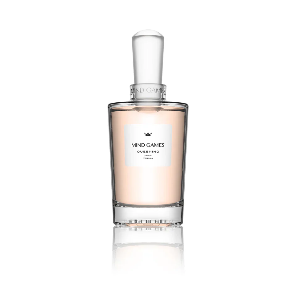 Queening Limited Edition Crystal Decanter Set 225ml - Image 2