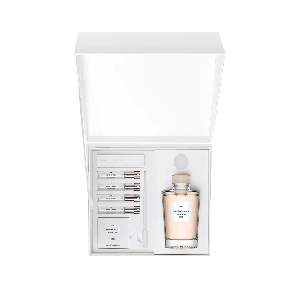 Queening Limited Edition Crystal Decanter Set 225ml - Image 3