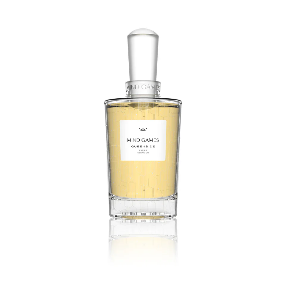 Queenside Limited Edition Crystal Decanter Set 225ml - Image 2