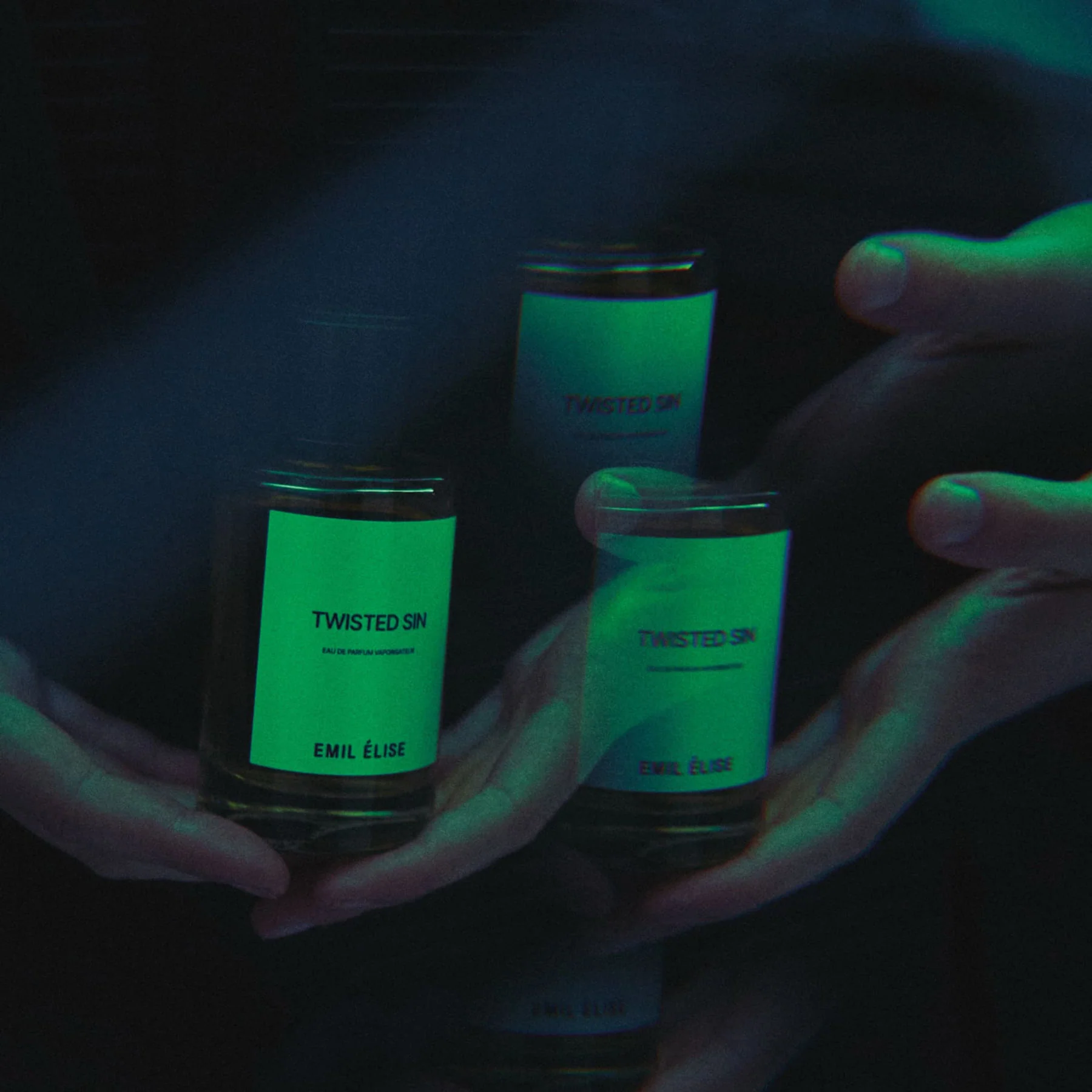 Twisted Sin Emil Élise Eau de Parfum Sample - Image 5