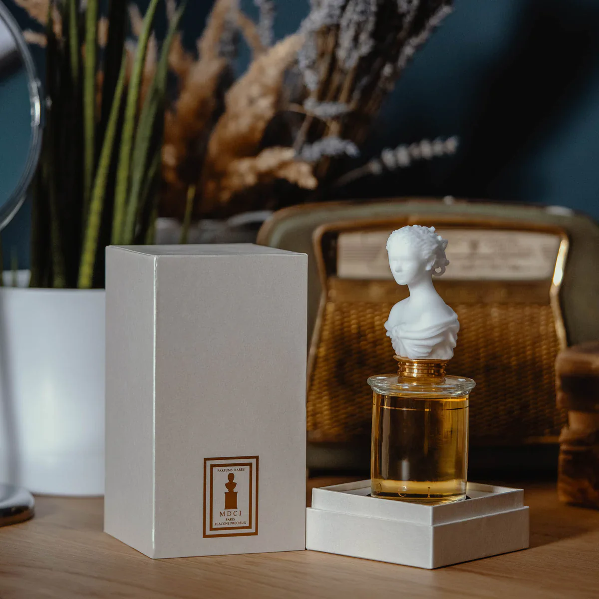 Les Indes Galantes MDCI Parfums Eau de Parfum Sample - Image 4